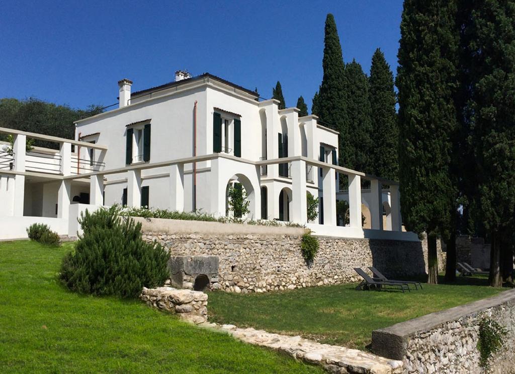 Washington Apartments Al Vittoriale Gardone Riviera Exterior foto
